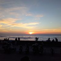 The sunset Côte des Basques at Le Surfing in Biarritz