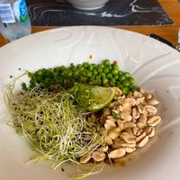 Pad thai  at Bez Kości in Olesnica