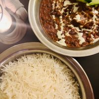 Vegetarian and can make vegan on demand.
Dal Makhani (schwarz Linsen) at Sadhu in Flensburg