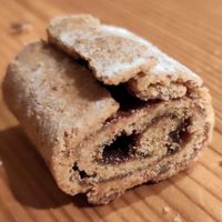 Dattel Rolle
Very tasty for me just the rigjt amount of sweetnes..
And authentic home made style :) at Dattelhaus in Konstanz