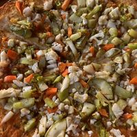 Vegan pizzaa  at Delicias Bahía Drake in Drake Bay