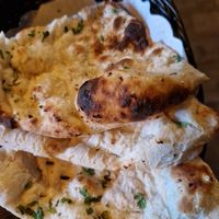 Naan garlic mit Hinweis vegan ohne Butter at Namaste Esbjerg in Esbjerg