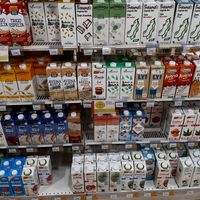 Plant based milks at Herbolario Navarro in Santander