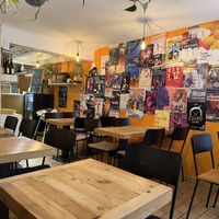   at V&G in Avignon