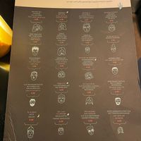 Vegan opties gemarkeerd met een 🌱   at Robuust in Zutendaal