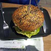 burger beyond meat at GreenHouse Bistro Wegańskie in Jelenia Gora