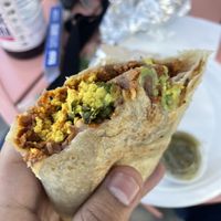 Tofu scramble breakfast burrito 🌯 🔥   at Vida Pura in Los Angeles
