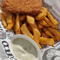Very nice vegan fish n chips at Disneyland - Toad Hall Restaurant in Chessy