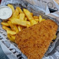 Vegan fish and chips at Disneyland - Toad Hall Restaurant in Chessy