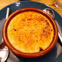 Creme brûlée at Le Jardin in Biarritz