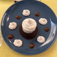 Fondant au chocolat et chantilly   at Le Jardin in Biarritz