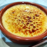 Crème brûlée at Le Jardin in Biarritz