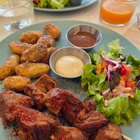 Le barbecue at Le Jardin in Biarritz