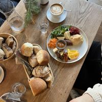 Vegan breakfast   at hier & jetzt in Wiesbaden