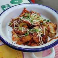 Spicy chikin lunch plate at Kkokki Vegan House in Hamburg