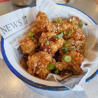 Blumenkohl Wings mit sweet and spicy Sauce at Kkokki Vegan House in Hamburg