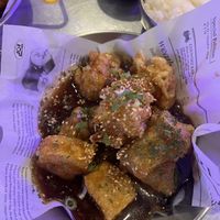 Korean Fried Chicken mit Soy Garlic  at Kkokki Loves Vegan in Hamburg