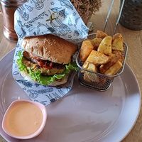  at Elemental in Marinilla