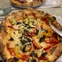Vegan veggie pizza (+ tomato base) at Pizzamisù in Nottingham