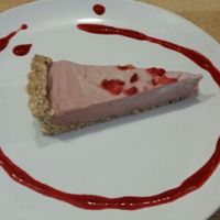 Raw berry pie at Raw8 Cafe in Osaka