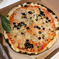   at La Fabbrica Pizzeria  in Alajuela