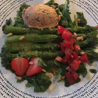 Asparagus entree  at Körle und Adam in Stuttgart