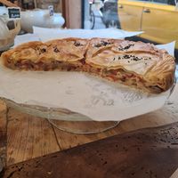 Vegan pie at La Botiga Griega in Barcelona