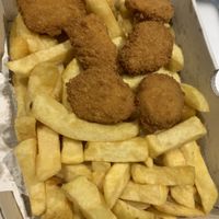 Quorn nuggets and chips  at Fraser's Fish and Chips in Helston