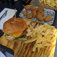 beyond burger with vegan cheese at La Taberna Asturiana in Gijon