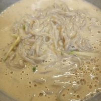 yummm. add salt !   at Daewon Kalguksu 대원칼국수 in Seoul