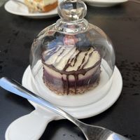 Zitronen-Blaubeer-Kuchen  at Sarah's Konditorei & Café in Sankt Augustin