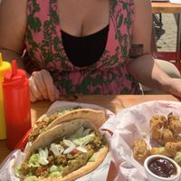 Seawharma and cauliflower buffalo wings (both plant based) at Blue Bar1 in Utrecht