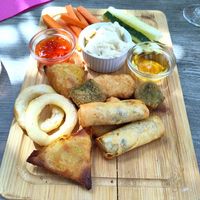 Vegan platter at Ô Marronnier de Nadaillac in Nadaillac