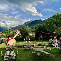The garden and the fondue bowl  at Fondue Villa & Garden in Unterseen