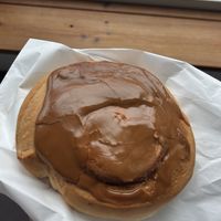 Cinnamon roll (caramel)  at Brauðgerðarhús Akureyrar in Akureyri