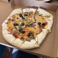 Vegan pizza   at Robertsons in Orkney Islands