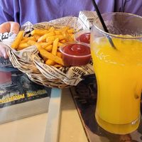  at Café Retro Diner in Romo