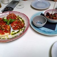 Bruschetta and olives as starters at Little Cortile in Hannover