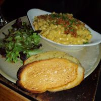 Macaro-nae cheese at Rabbit Food @ Meadows Tap in Edinburgh