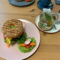 Veganer Bagel 🥯   at Café Auszeit in Markdorf