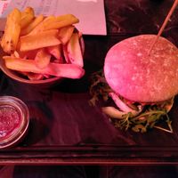 Falscher Hahn, vegan burger at Goldalm in Wuppertal
