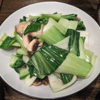 Pak choi with mushrooms 😋 at Shanghai Kitchen in Marseille