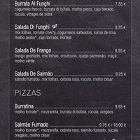 Salada  at Pizzaria Orfeu in Guimaraes