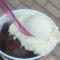 Salted caramel and apricot-peach at Eiscafé La Dolce Vita in Kiel