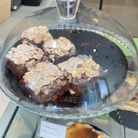 Vegan brownie at SALT IN CAKE in Madrid