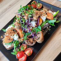 Bataat en spinazie Stulle at Klaver in Hannover