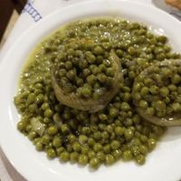 Artichokes with peas at Aretousa in Crete