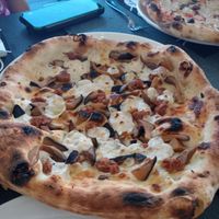 Vegan Bosco pizza at Lievita 72 in Gallipoli