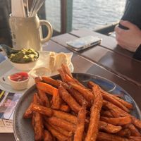 Sweet potato fries, plus vegan mayonnaise   at Sonnendeck in Berlin
