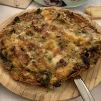 Pizza 4 estaciones  at La Almuzara in Segovia